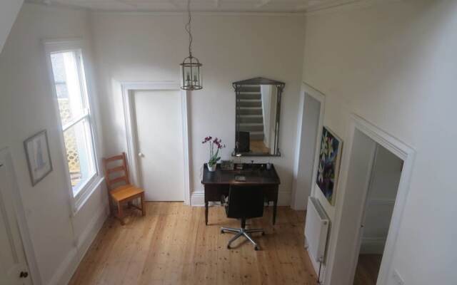 Remarkable 4-Bed House in Ashburton