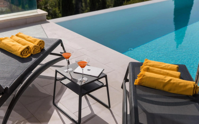 Luxury Villa Helios 5*