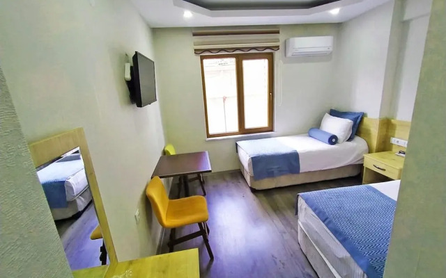Kroisos Lake Resort Hotel