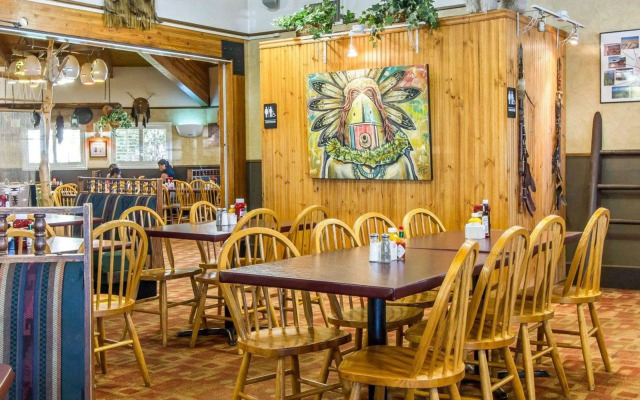 Navajoland Hotel of Tuba City