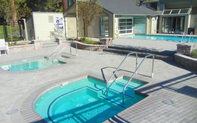 Beautiful Remodeled 2-bedroom Condo