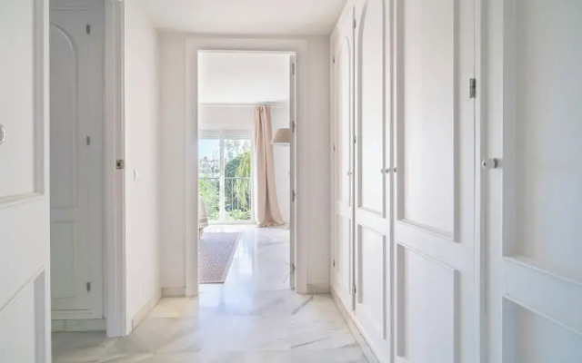 Sanders Beach - Stunning Villa Near Puerto Banus
