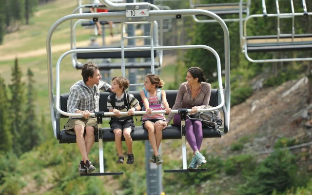 River Mnt Lodge E302