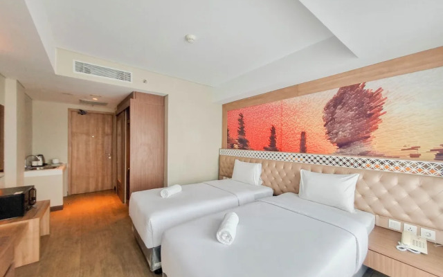 Cozy Studio Apartment At Grand Mercure Yogyakarta