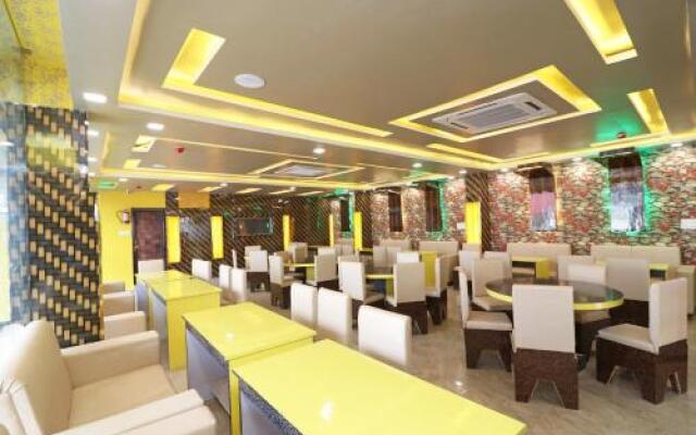 Collection O 24604 Hotel GMC Grand Luxury Stay
