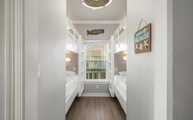 Sunkissed Castle 4 Bedroom Home