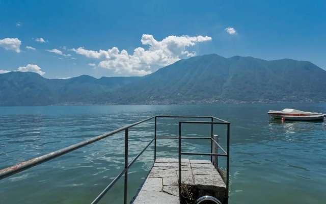 Sala Comacina Villas