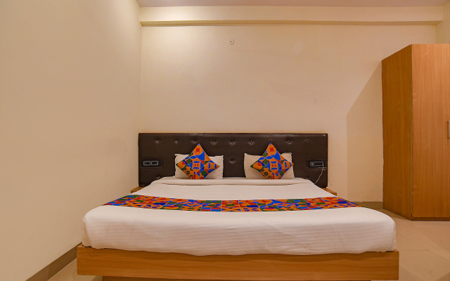 FabExpress Easy Stay