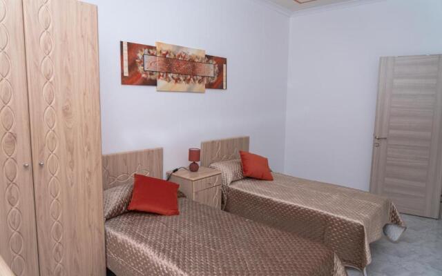Riviera Mansions Apt. 9 - Side Sea-View, 3 bedroom Deluxe Apartment