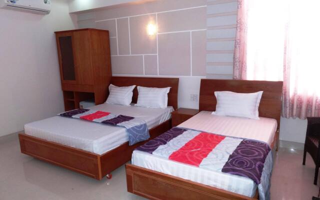 Gold Lion Hotel