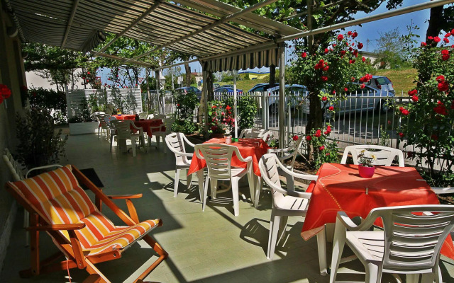 Villa Lauda Bed And Breakfast