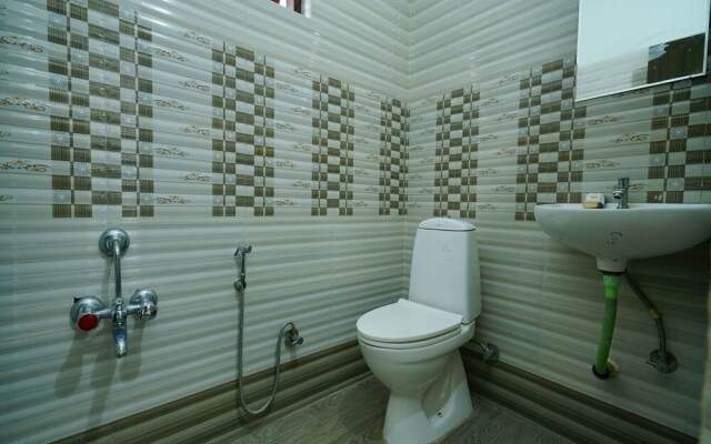 OYO 16158 Firdows Homes Adimali