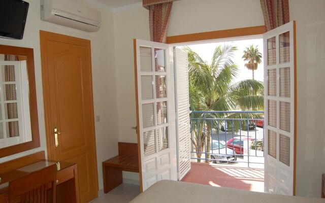 Hostal Marazul