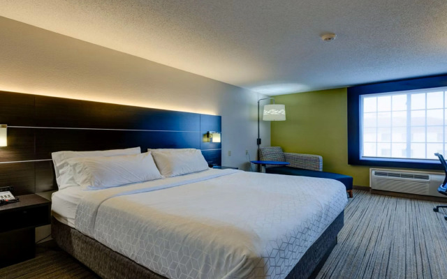 Holiday Inn Express & Suites Ashtabula-Geneva