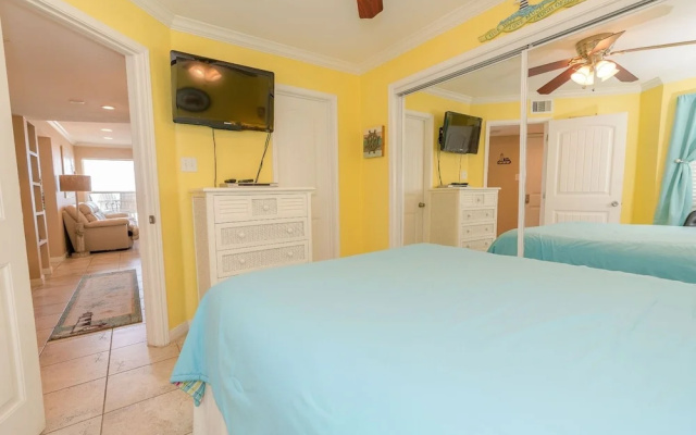 Beach Side 2 Bedroom Condo