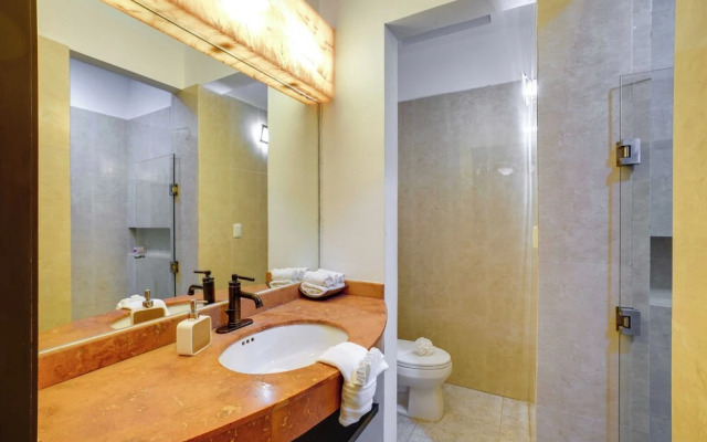 Oceanfront Isla Mujeres Estate w/ Infinity Pool!