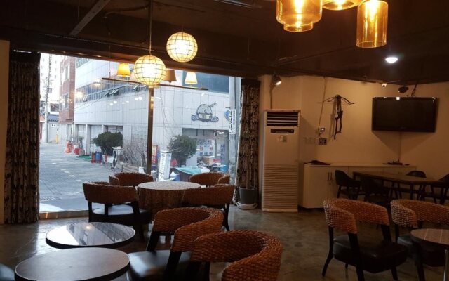 Daegu Dongseongro Gyeongs Business