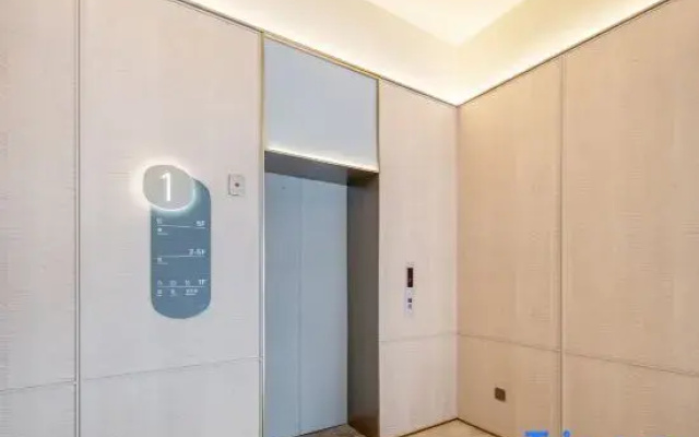 HanTing Hotel (Wanda Plaza, Guangyi Road, Jiaxing)