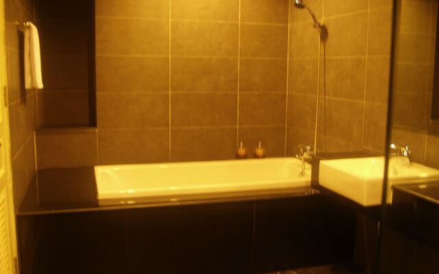 Demeter Residences Suites