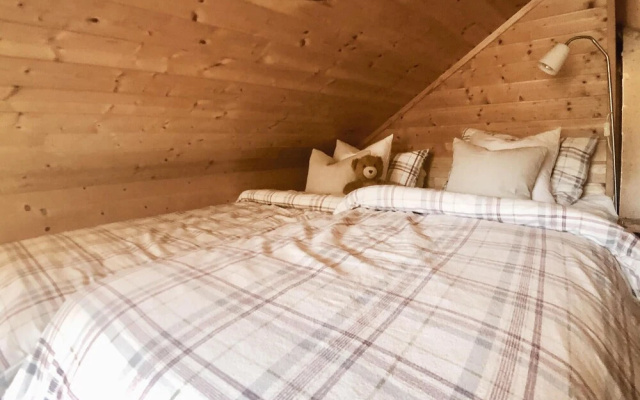 Nice Home in Norheimsund With 4 Bedrooms and Wifi