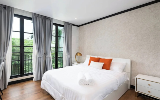 Stylish 7beds Poolhouse With Cinema & Lift - 2min to BTS