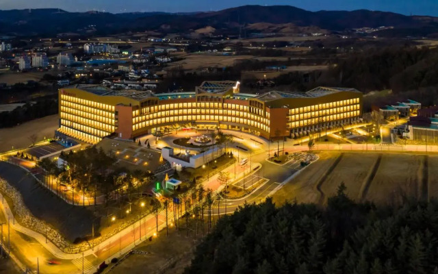Pyeongchang Ramada Hotel & Suite