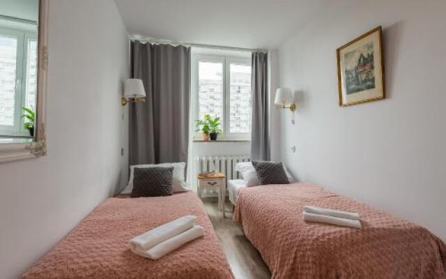 Ajax Apartments Rondo Onz