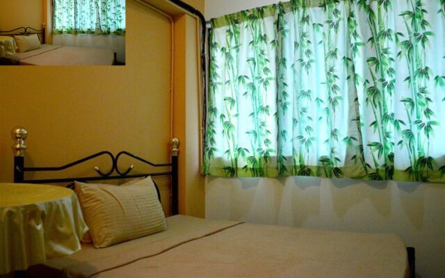 DENAI The Backpackers Residence