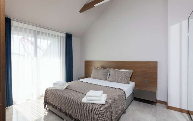 Bi Suites