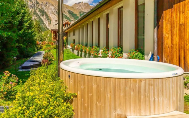 Montana Lodge & Spa, by R Collection Hotels