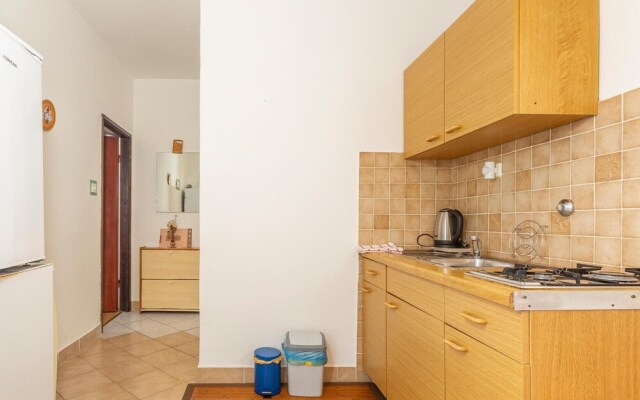 Stunning Apartment in Gabonjin With 1 Bedrooms and Wifi