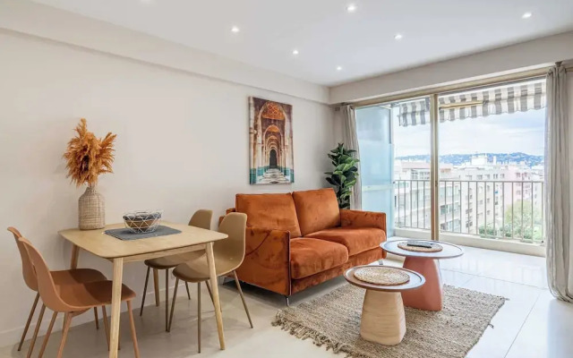 Renovated Flat 250m From the Beach - Town Centre - 2br/6p
