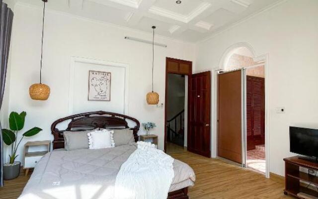 Lavie House 2 - 8B Lạc Long Quân