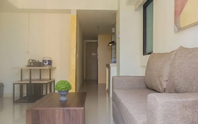 Comfort 2Br At Meikarta Apartment