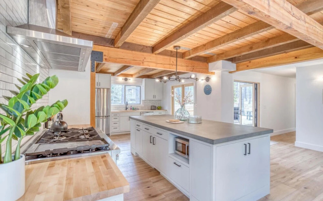 Spring Home 42