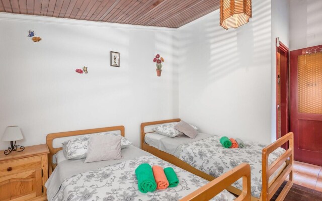 Nice Home in Pag With Wifi and 5 Bedrooms
