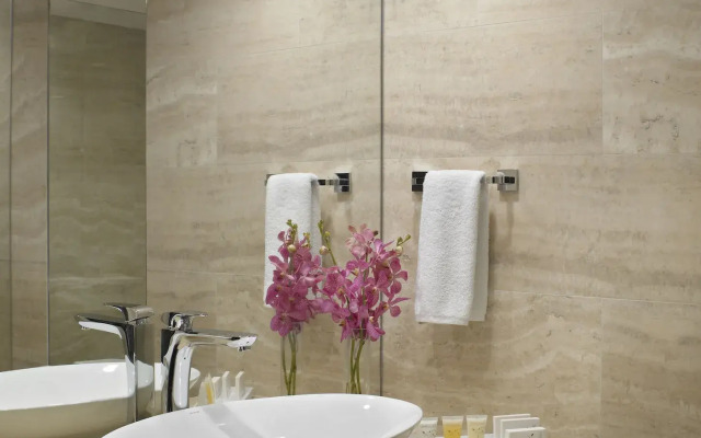 Grand Beach Hotel Surfside West