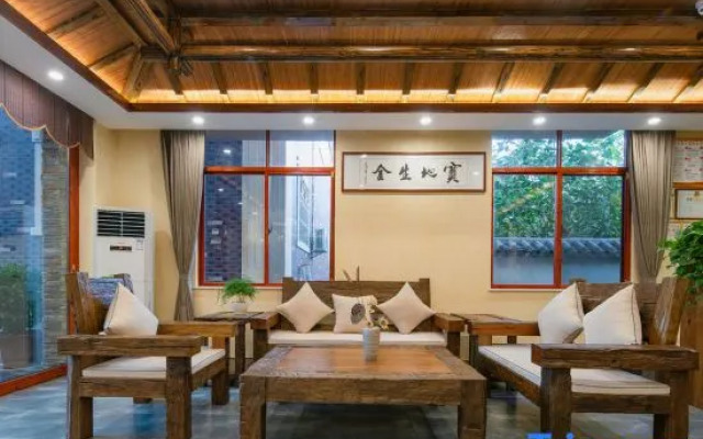 XISHUANGBANGNAFANHUAYASHEINN