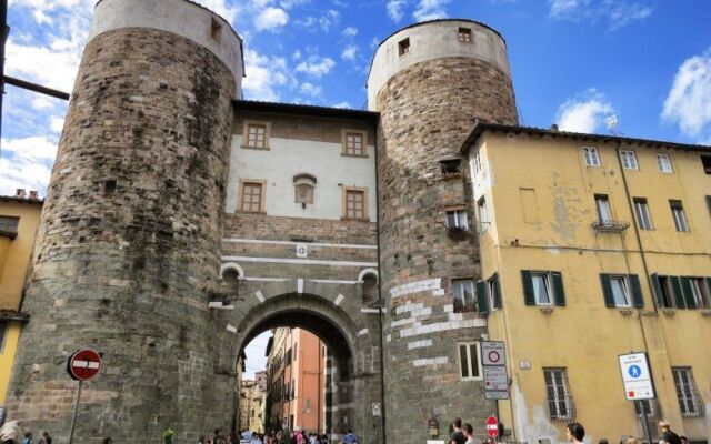 Palazzo della Stufa - Apartments for rent in Lucca