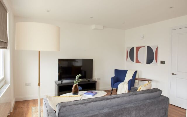 Bright 1BR in Bayswater by Sonder