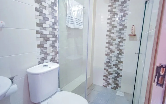 Lux Suites Oak South Gardens Apartments