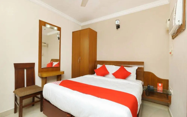 The City Manor by OYO Rooms