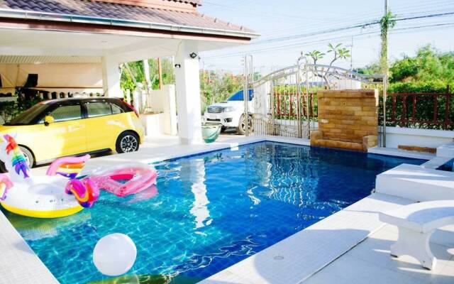 Living Private Villa by Nay