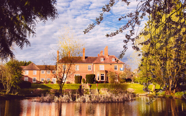 Mercure Shrewsbury Albrighton Hall Hotel & Spa