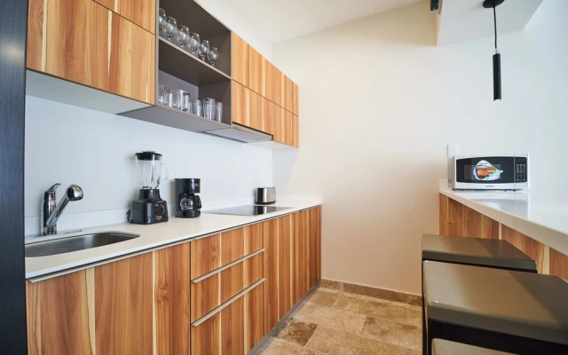 Elena Residences 004 By Lockey
