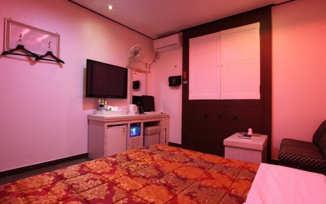 Picasso Motel Daejeon