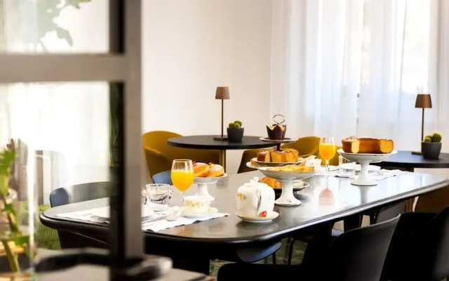 Leopoldo Rooms