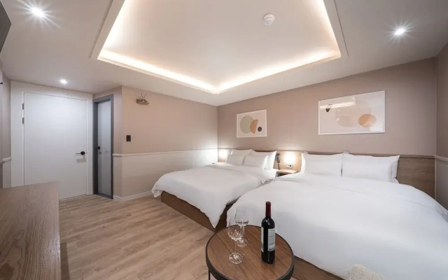 AanK Hotel Daejeon Yongjeon 1