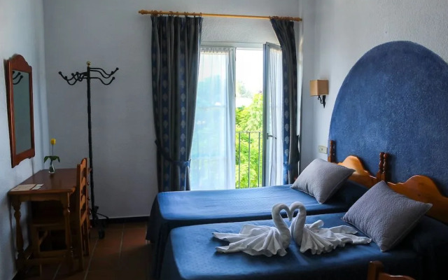 Hostal Puente Del Rey