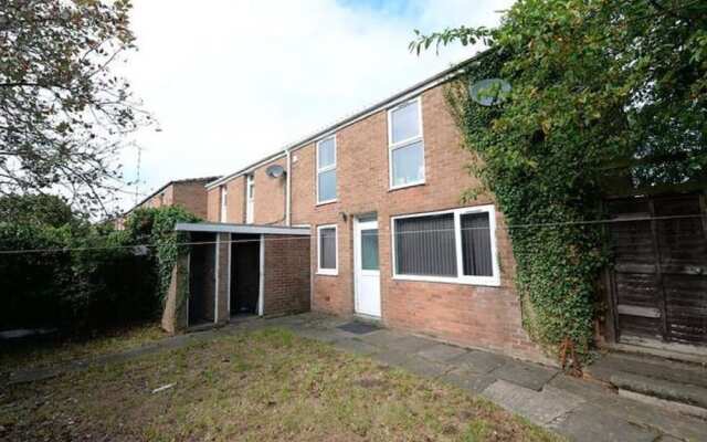 Enticing Apartment in Coventry near Fargo Village